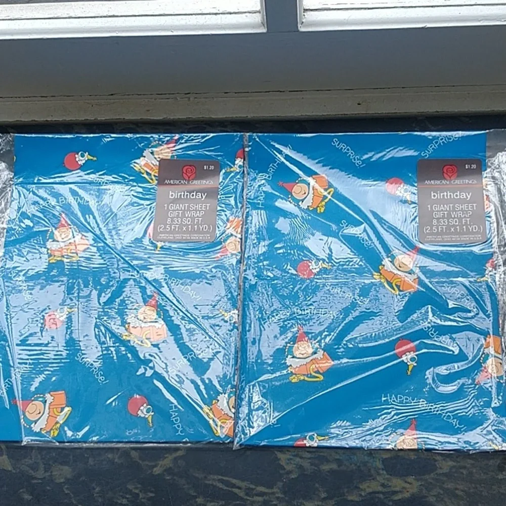 New in Plastic American Greetings Vintage Ziggy Birthday Gift Wrap Paper